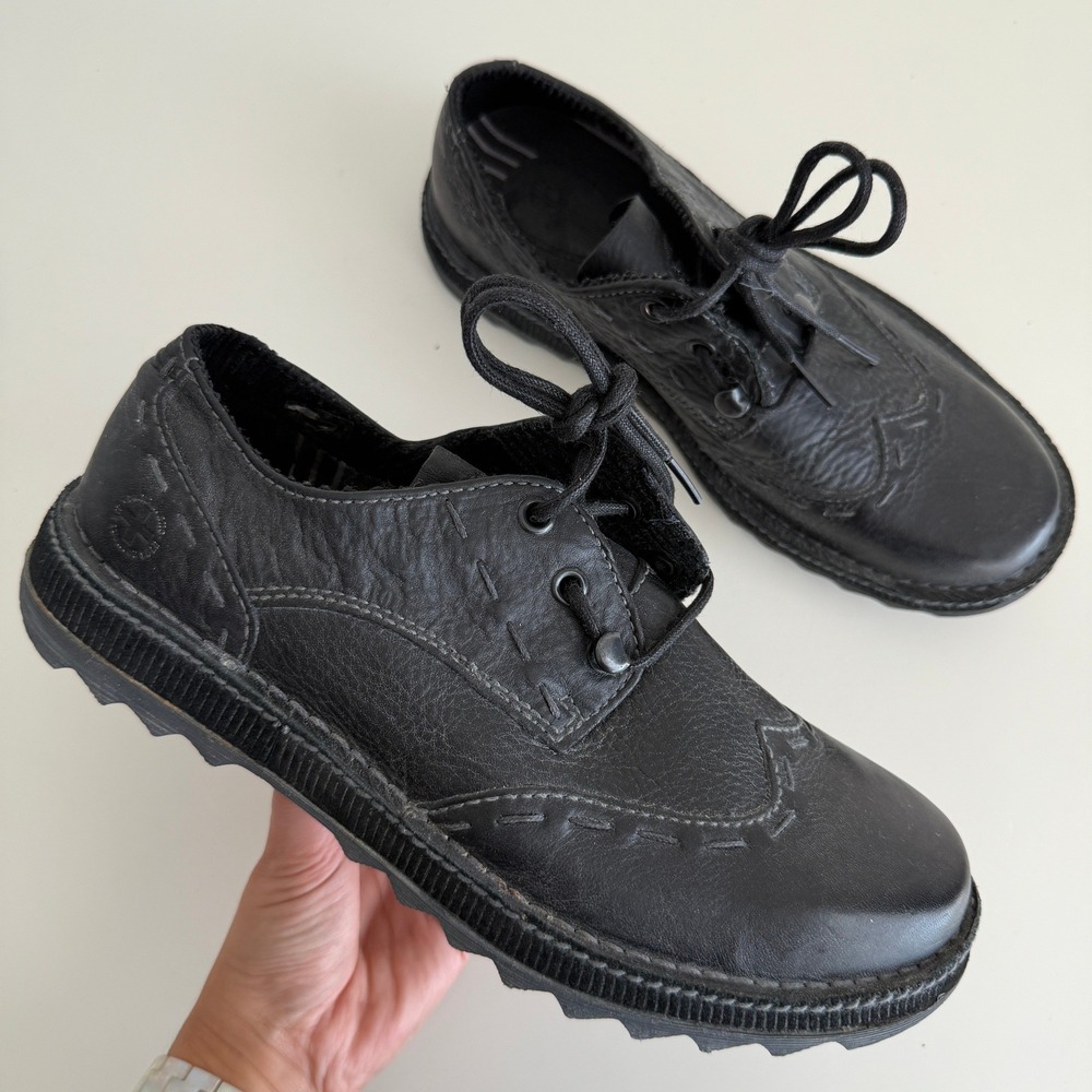 Vintage Dr. Martens Shoes Mens 7 Black Leather Wingtip Oxfords Beetle 12014